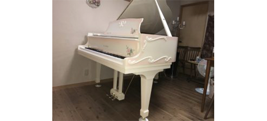 8月 18 白いピアノ専門 オギノピアノ工房